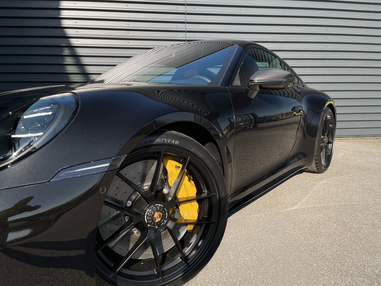 Porsche 992.2 Carrera 4 GTS