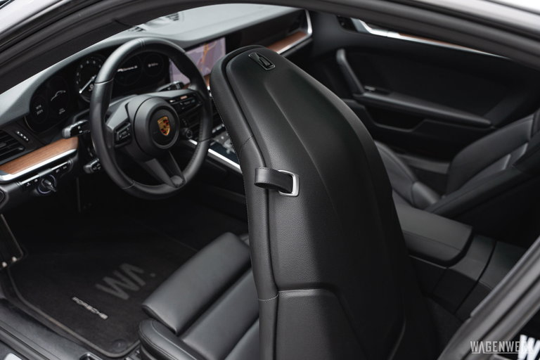 Porsche 992 Carrera S