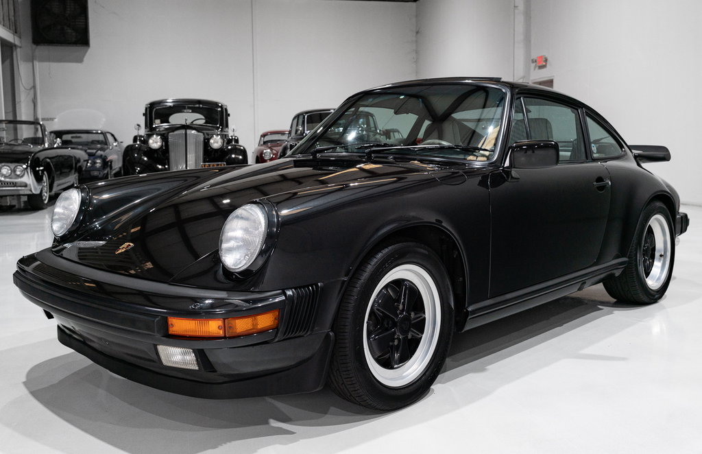 Porsche 911 Carrera 3.2 “25 Jahre 911”