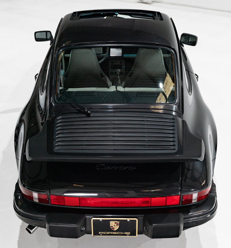 Porsche 911 Carrera 3.2 “25 Jahre 911”