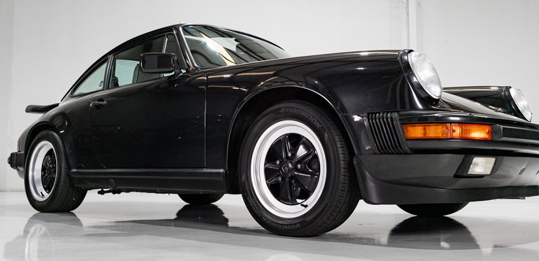 Porsche 911 Carrera 3.2 “25 Jahre 911”