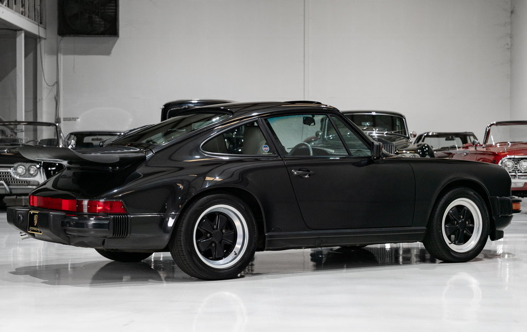 Porsche 911 Carrera 3.2 “25 Jahre 911”
