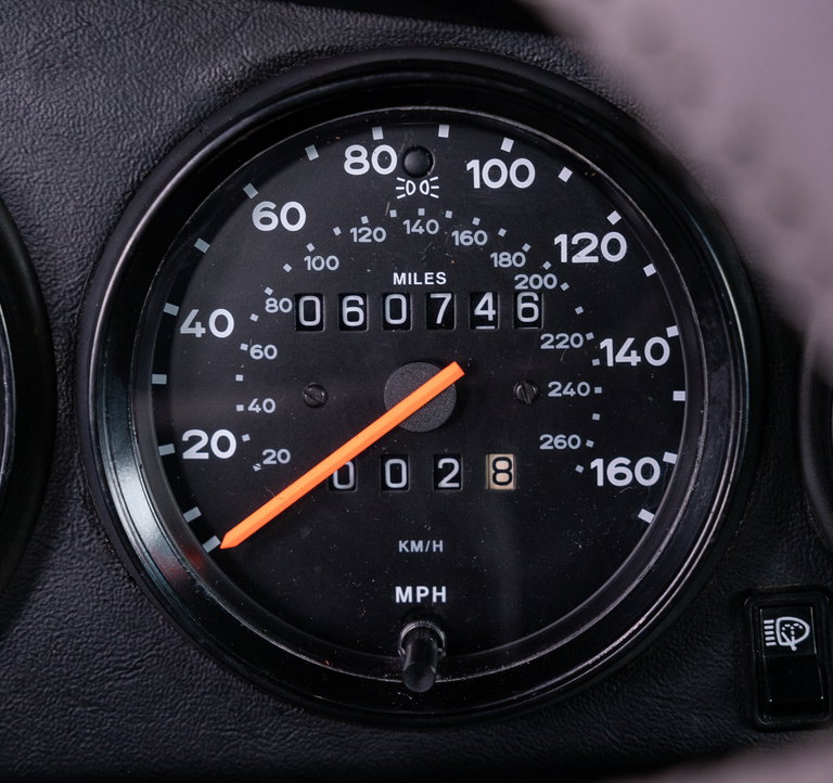 Porsche 911 Carrera 3.2 “25 Jahre 911”