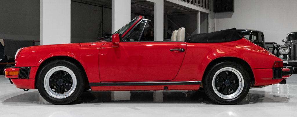 Porsche 911 Carrera 3.2 (US)