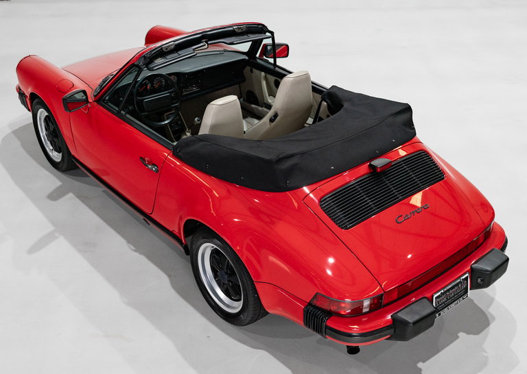 Porsche 911 Carrera 3.2 (US)