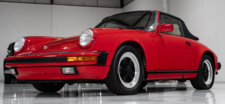 Porsche 911 Carrera 3.2 (US)