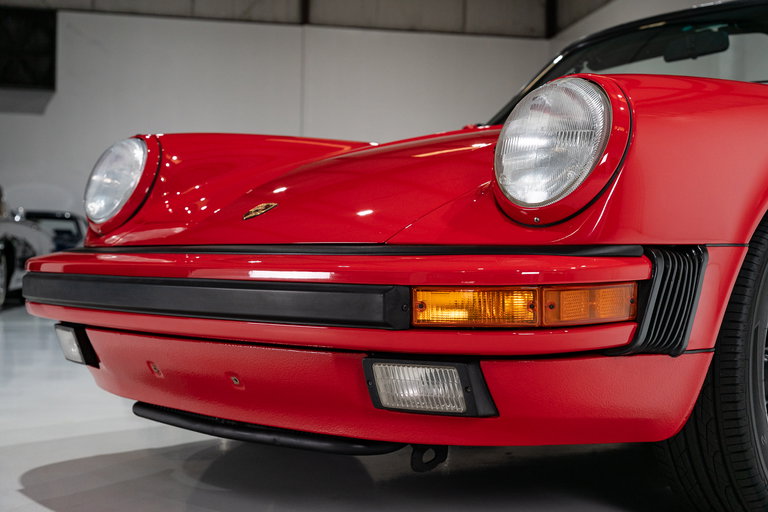 Porsche 911 Carrera 3.2 (US)
