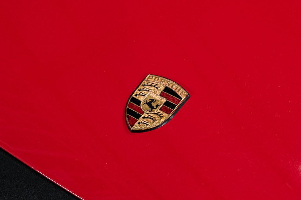 Porsche 911 Carrera 3.2 (US)