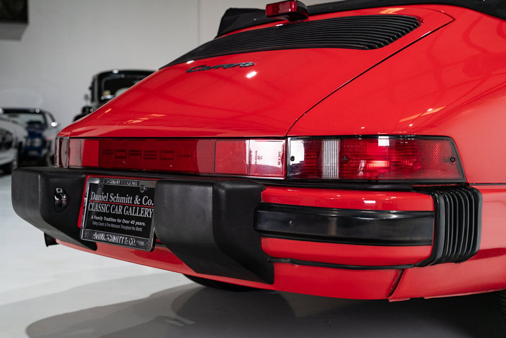 Porsche 911 Carrera 3.2 (US)