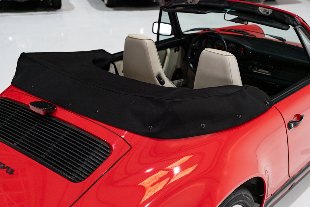 Porsche 911 Carrera 3.2 (US)