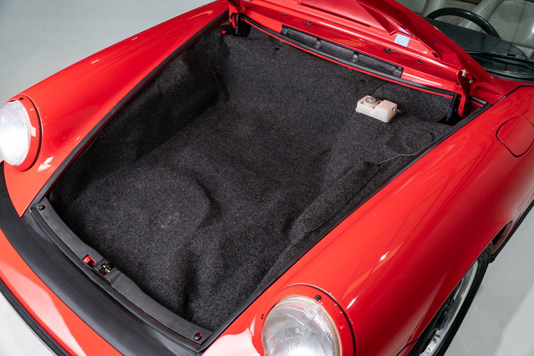 Porsche 911 Carrera 3.2 (US)