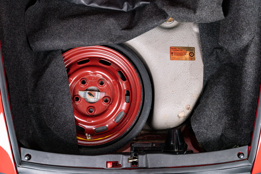 Porsche 911 Carrera 3.2 (US)