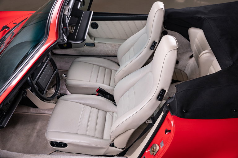 Porsche 911 Carrera 3.2 (US)