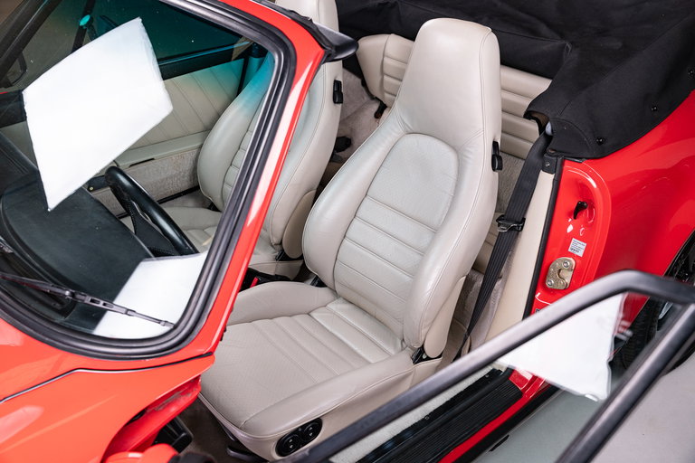 Porsche 911 Carrera 3.2 (US)