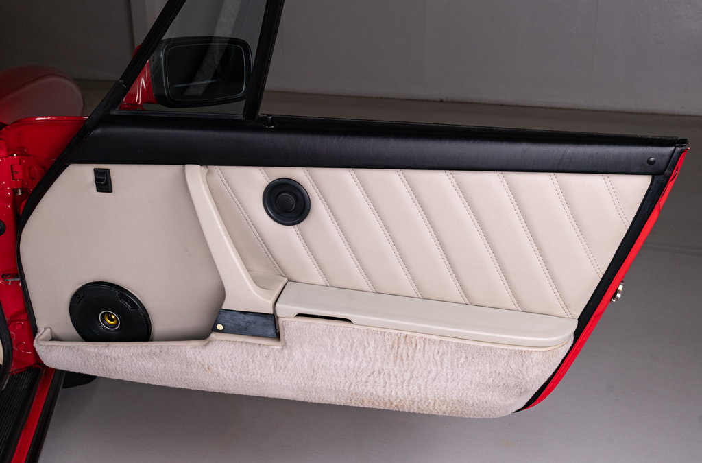 Porsche 911 Carrera 3.2 (US)