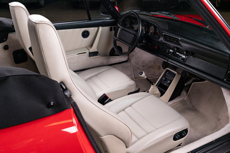 Porsche 911 Carrera 3.2 (US)