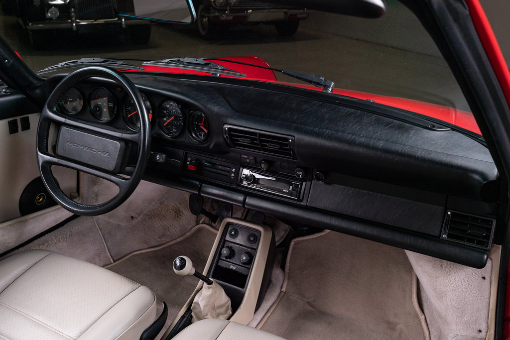 Porsche 911 Carrera 3.2 (US)