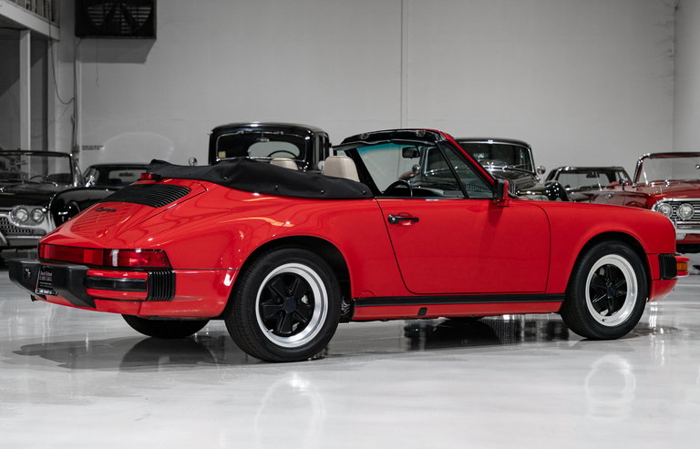 Porsche 911 Carrera 3.2 (US)