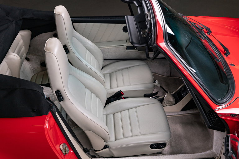 Porsche 911 Carrera 3.2 (US)