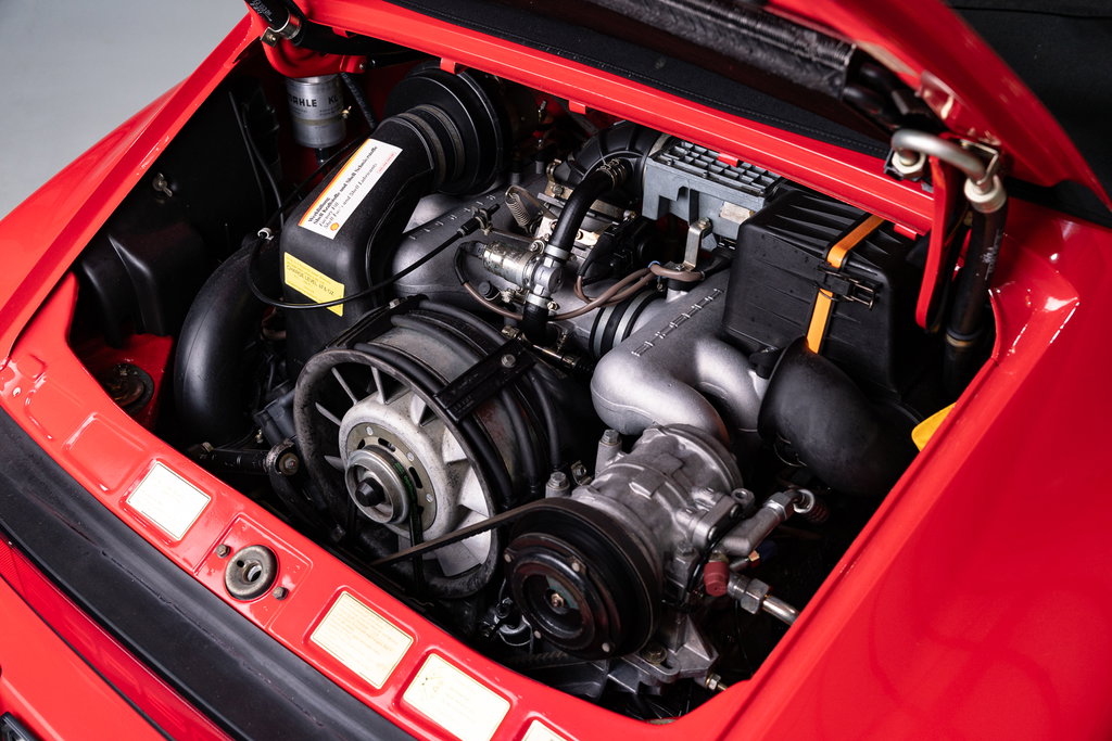 Porsche 911 Carrera 3.2 (US)