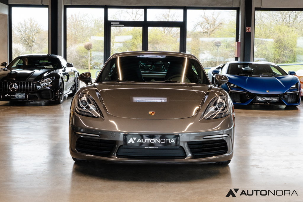 Porsche 718 Cayman