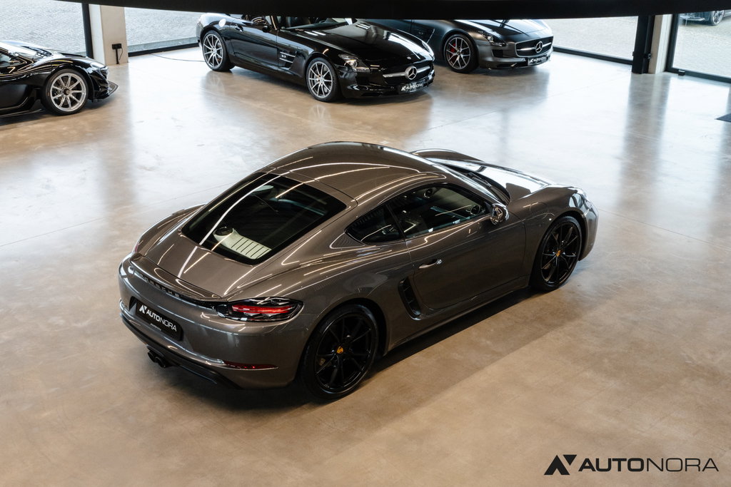 Porsche 718 Cayman