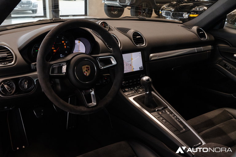 Porsche 718 Cayman