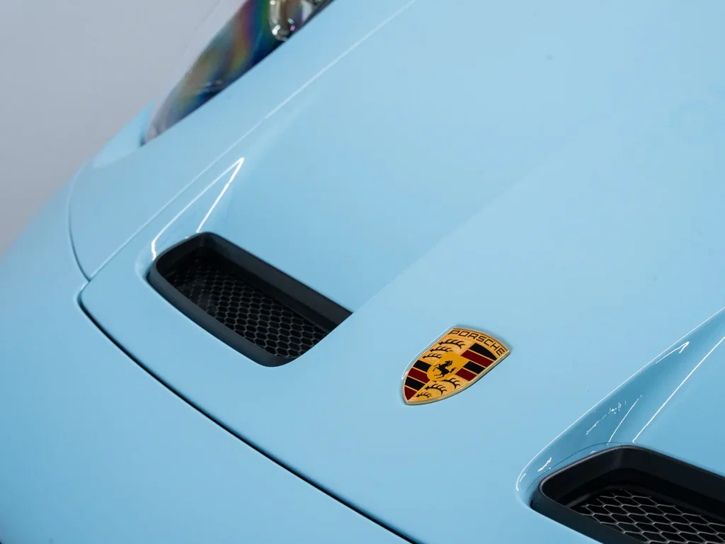 Porsche 992 GT3 Touring