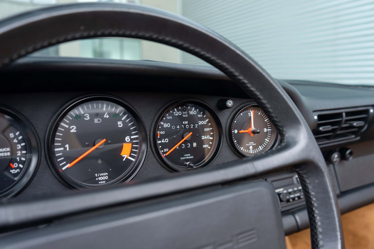 Porsche 911 Carrera 3.2 Speedster (US)