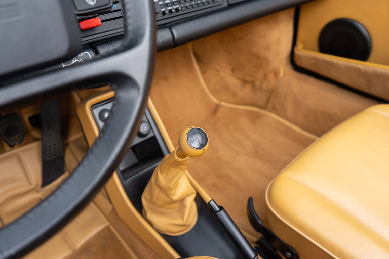 Porsche 911 Carrera 3.2 Speedster (US)