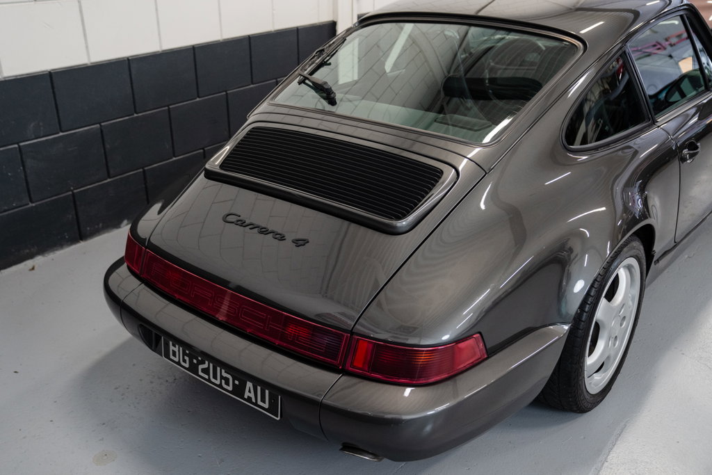 Porsche 964 Carrera 4