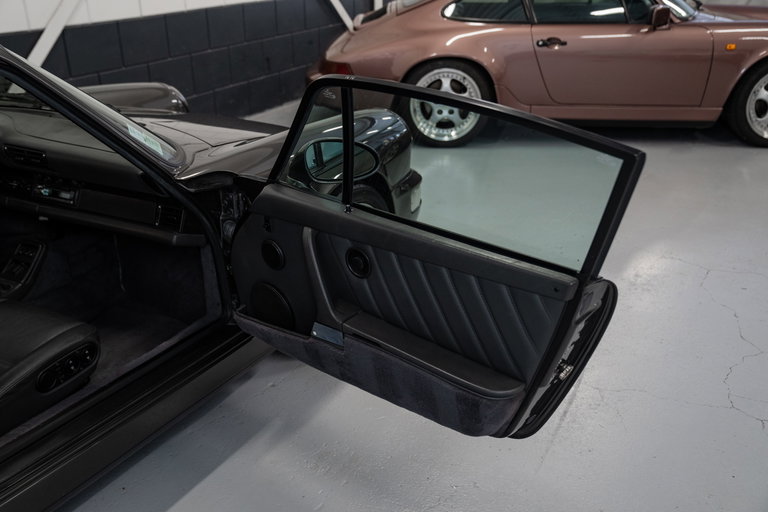 Porsche 964 Carrera 4