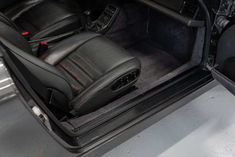 Porsche 964 Carrera 4