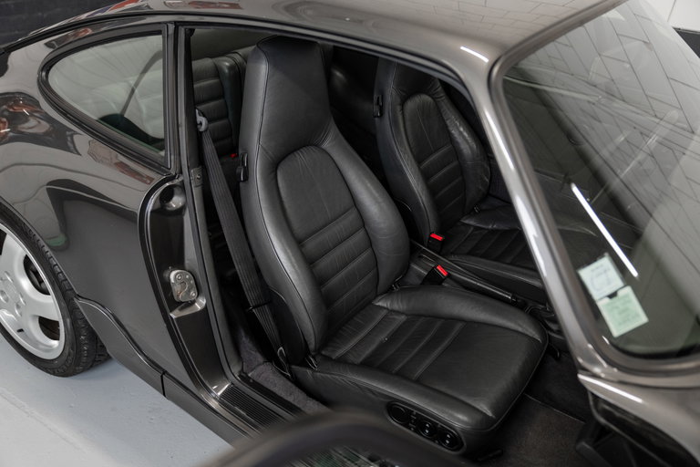 Porsche 964 Carrera 4