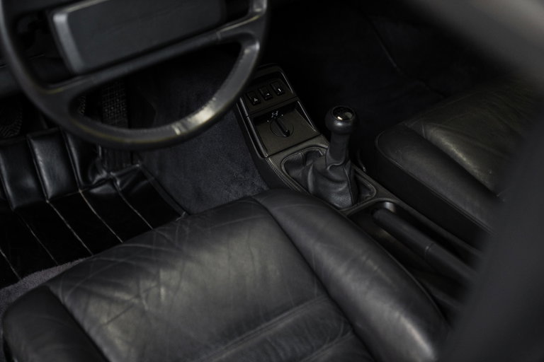 Porsche 964 Carrera 4