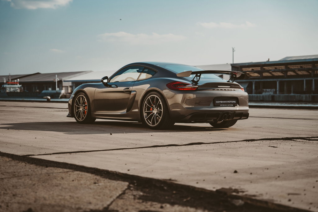 Porsche 981 Cayman GT4