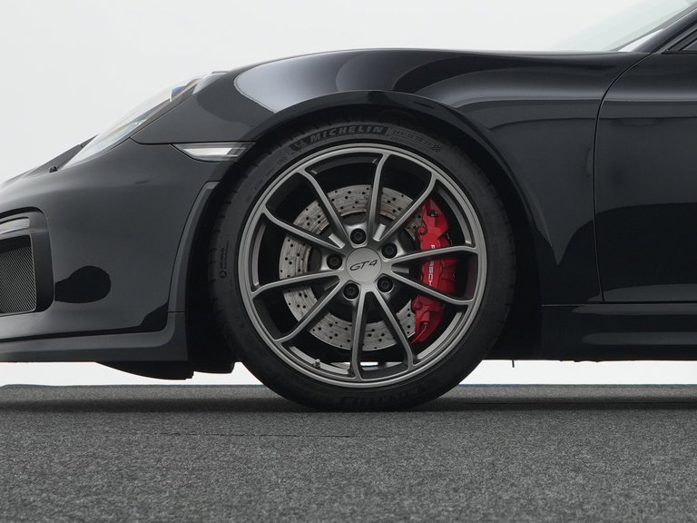 Porsche 981 Cayman GT4