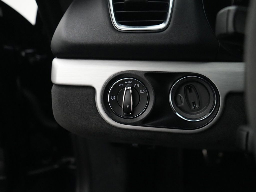 Porsche 981 Cayman GT4