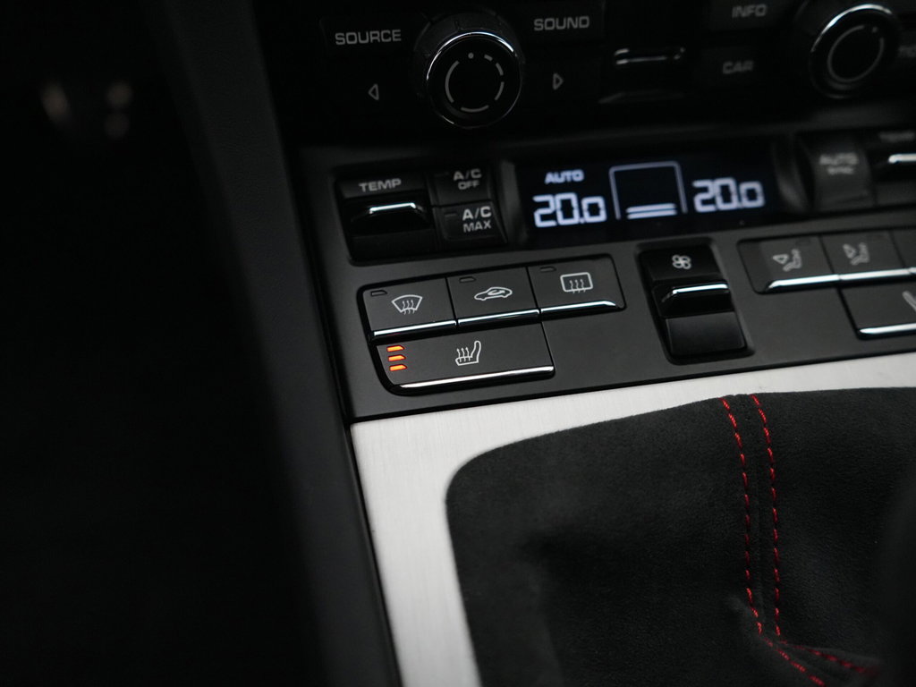 Porsche 981 Cayman GT4