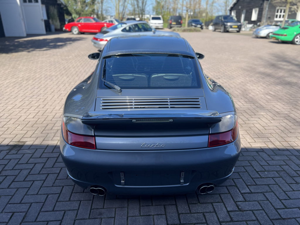 Porsche 996 Turbo