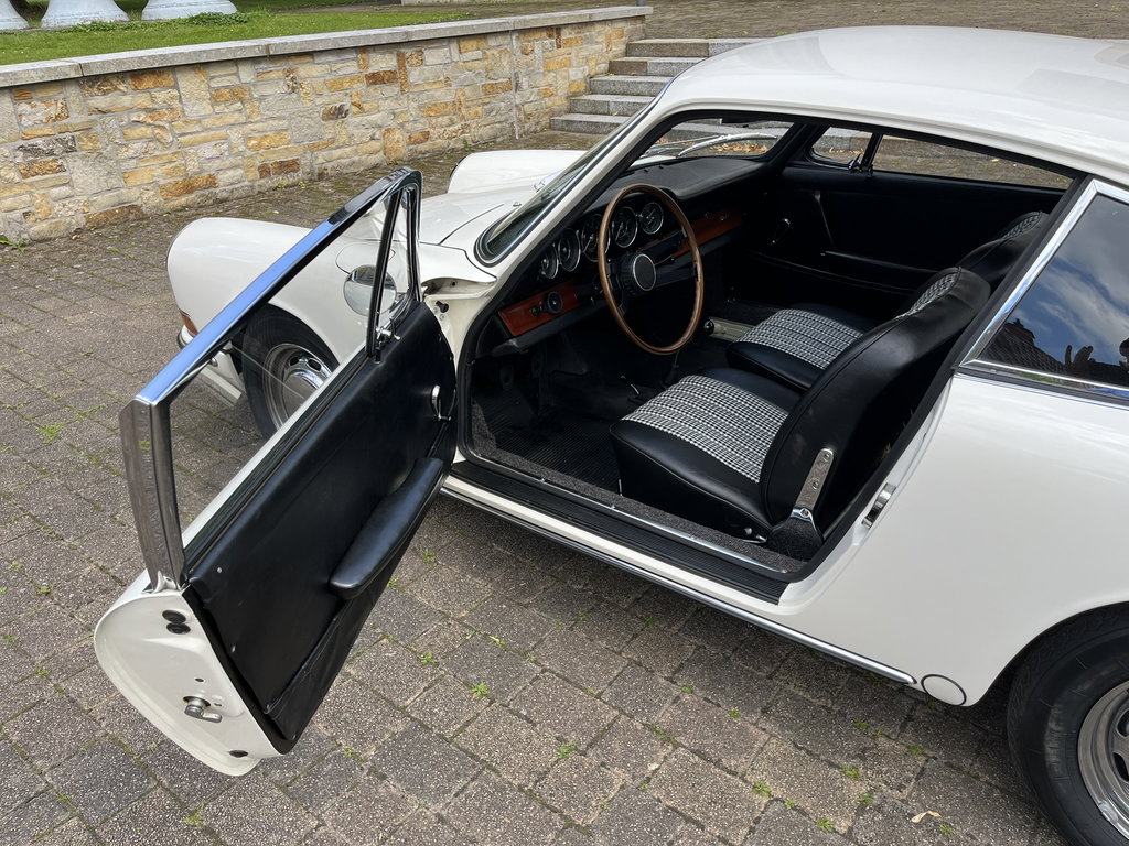 Porsche 911 (F-Modell)