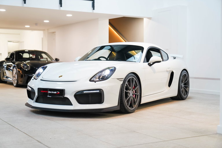 Porsche 981 Cayman GT4