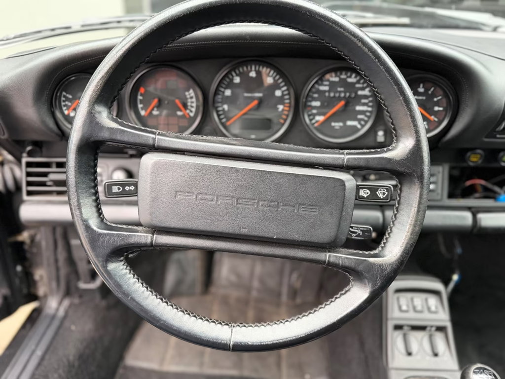 Porsche 964 Carrera 4