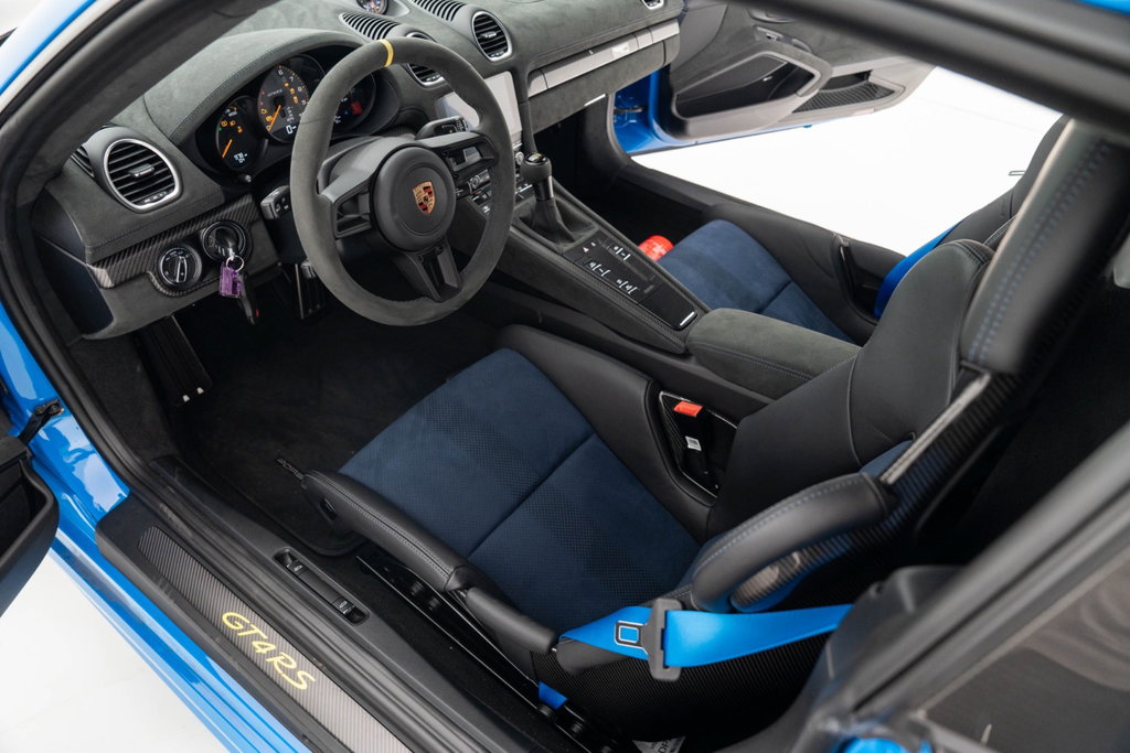 Porsche 718 Cayman GT4 RS