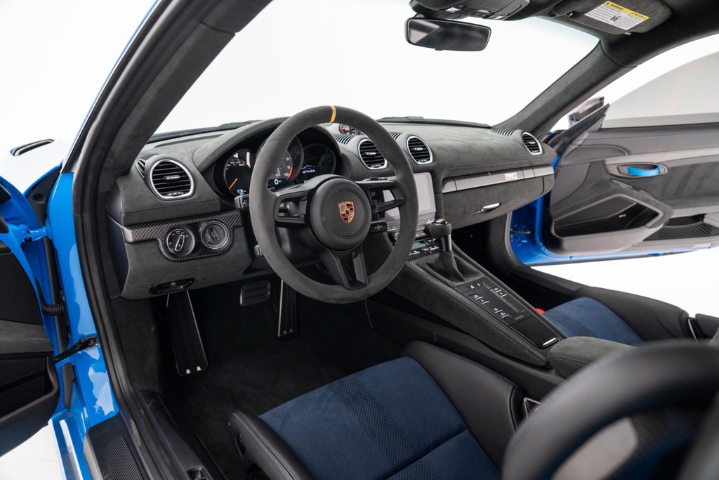 Porsche 718 Cayman GT4 RS
