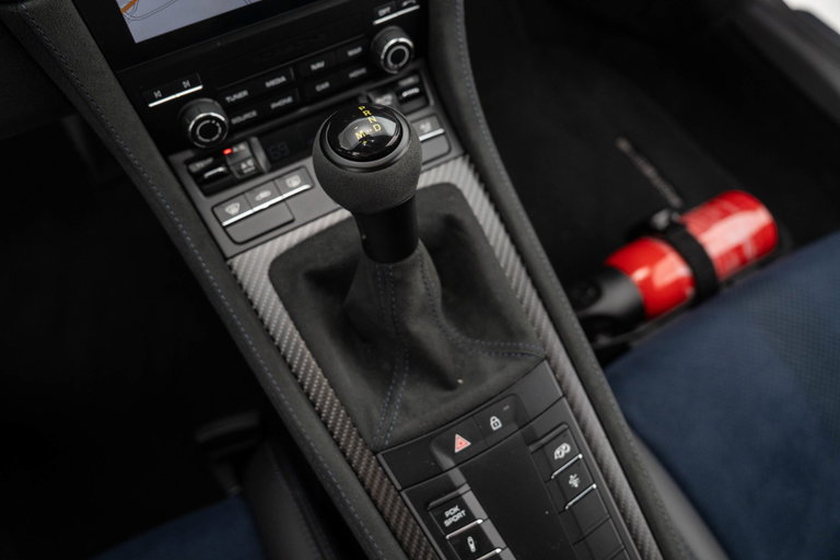 Porsche 718 Cayman GT4 RS