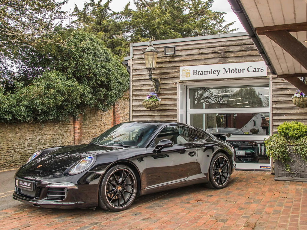 Porsche 991 Carrera Black Edition