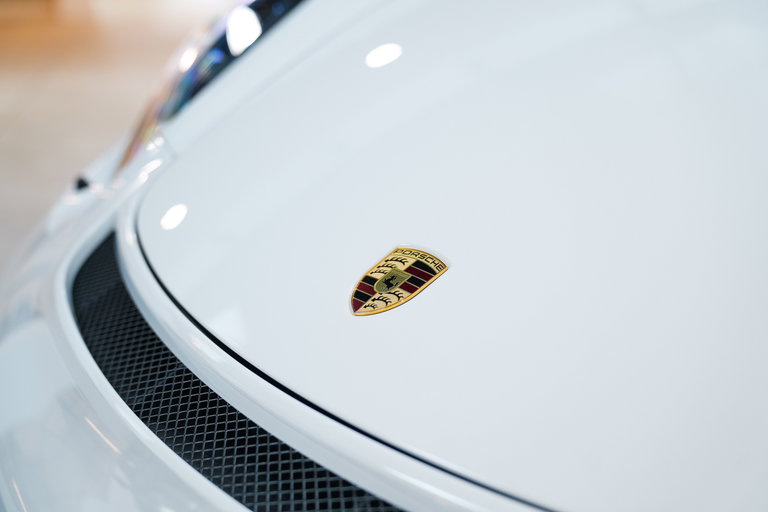 Porsche 981 Cayman GT4