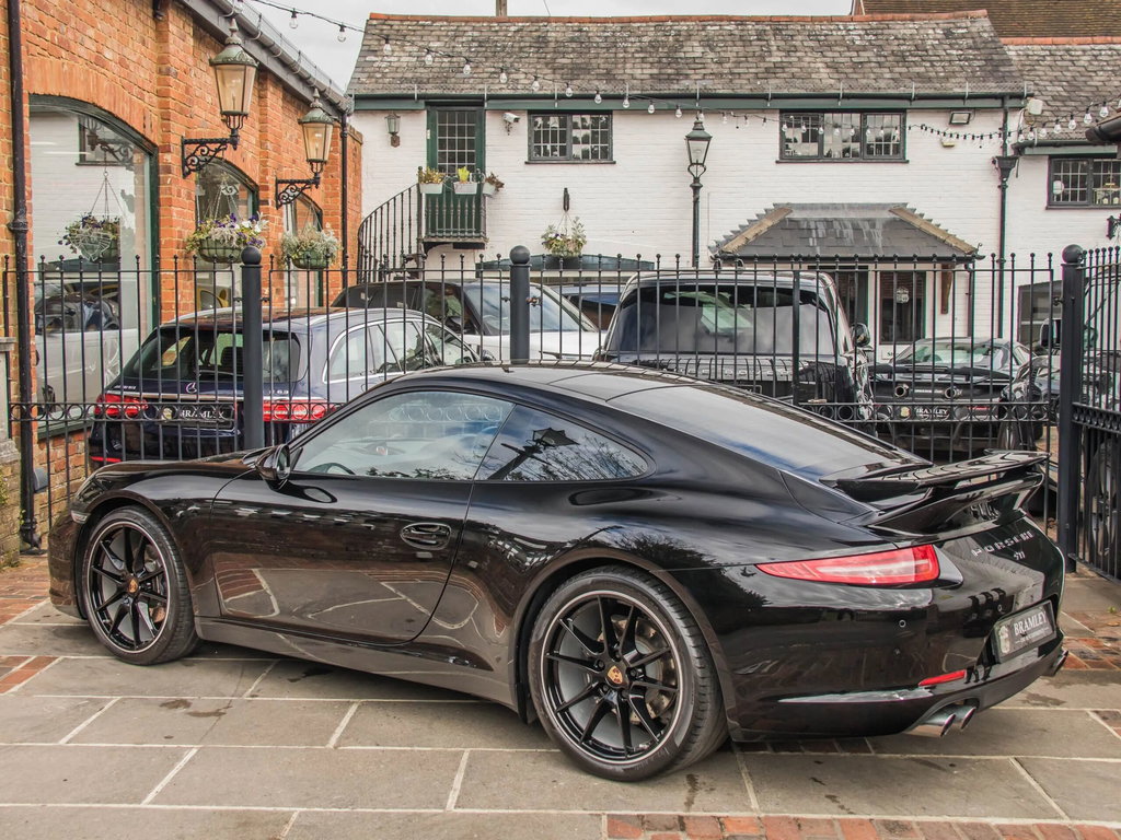 Porsche 991 Carrera Black Edition