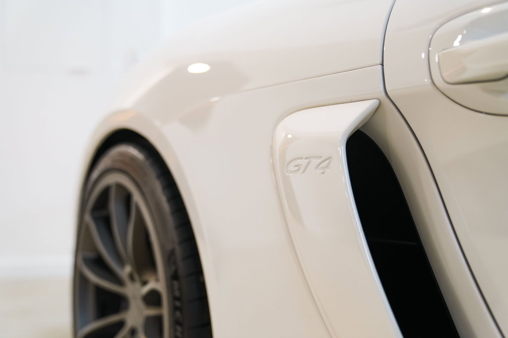 Porsche 981 Cayman GT4